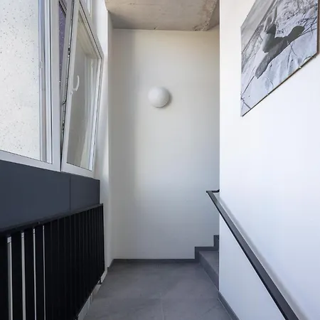Apartament Bangu Apartamentai Su Sildomu Baseinu *