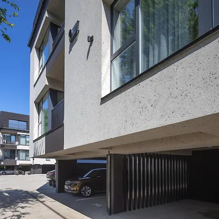 Bangu Apartamentai Su Sildomu Baseinu